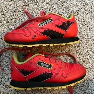 Reebok Little Boy size 13 shoe, Jurassic Park edition